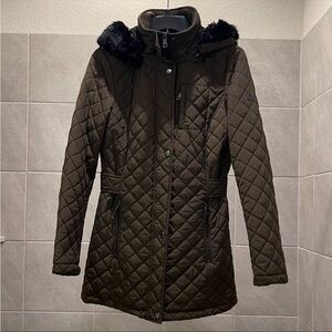 Calvin Klein quilted coat. Size Small